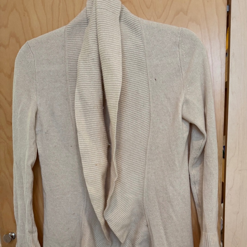 Lilly Pulitzer tan cashmere sweater size XXS